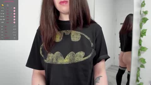 Snapshot of your_cute_bunny chatting on January 13, 2:11 pm Adrianne online show from January 13, 2:11 pm