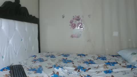 Snapshot of your_dirty_slutt chatting on February 7, 12:20 pm your_dirty_slutt online show from February 7, 12:20 pm