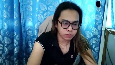 your_dreamgirlxxx69 online show from October 28, 6:50 am