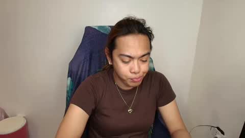 Snapshot of your_dreamgirlxxx69 chatting on March 27, 9:21 am your_dreamgirlxxx69 online show from March 27, 9:21 am