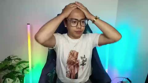 Snapshot of your_dreamgirlxxx69 chatting on March 28, 11:32 am your_dreamgirlxxx69 online show from March 28, 11:32 am