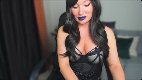 Goddess Alana online show from December 13, 9:57 am
