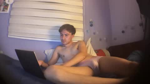 Snapshot of your_fav_twinkk chatting on February 23, 3:24 am Ur fav Twinkk online show from February 23, 3:24 am