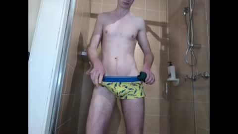 Snapshot of your_fit_brit_crush chatting on September 26, 9:52 pm your_fit_brit_crush online show from September 26, 9:52 pm