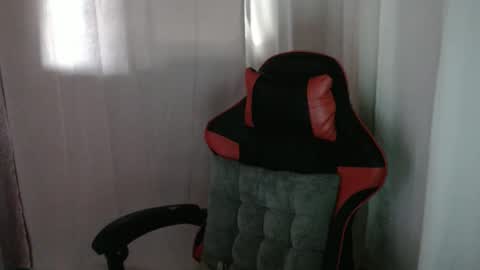 your_guy111 online show from May 14, 5:03 am