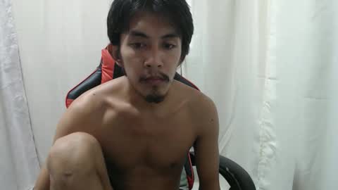 your_guy111 online show from May 18, 11:43 pm