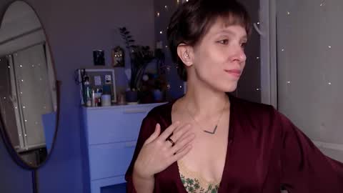 Alex and Kris long hair online show from October 6, 8:28 pm