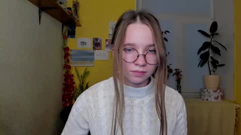 Leslie online show from December 1, 4:29 pm