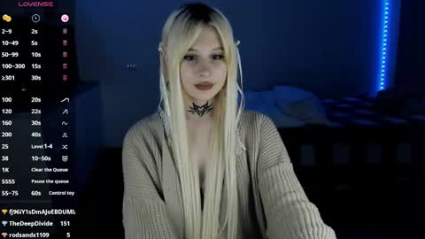Snapshot of your_little_eva chatting on March 5, 1:31 am Eva online show from March 5, 1:31 am