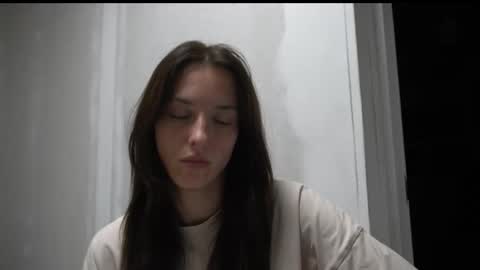 Meri  online show from October 15, 8:20 pm