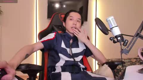 Han   online show from December 2, 2:06 am