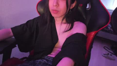 Han   online show from May 19, 1:56 am