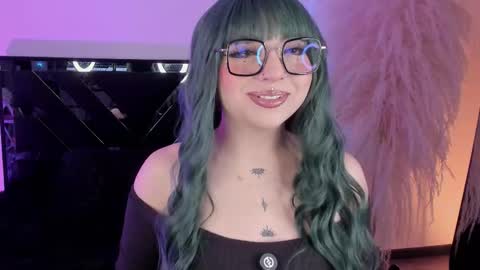 Snapshot of your_littlepervert_ chatting on November 27, 10:56 pm Cami independent model online show from November 27, 10:56 pm