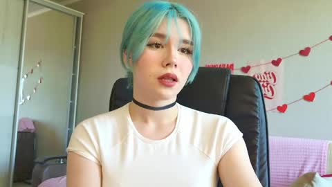 Snapshot of your_tender_doll chatting on May 24, 11:04 am Alice online show from May 24, 11:04 am