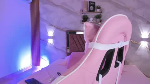 Snapshot of your_whore_salome chatting on February 16, 7:21 pm Salome online show from February 16, 7:21 pm