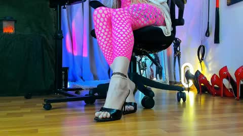 Snapshot of your_wild_amazon_forever chatting on May 11, 2:45 pm you can call baby Anna my goddess online show from May 11, 2:45 pm
