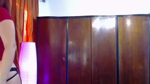 Snapshot of your_wild_fantasy chatting on January 17, 11:15 am your_wild_fantasy online show from January 17, 11:15 am