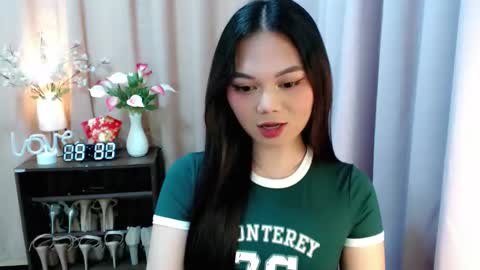 Snapshot of yourangelictransgirl chatting on September 30, 1:38 pm Hi its me Yna online show from September 30, 1:38 pm
