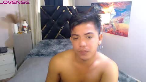 Snapshot of yourasian_bradley chatting on October 7, 2:20 am yourasian_bradley online show from October 7, 2:20 am