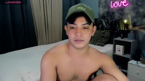 yourasian_bradley online show from November 26, 1:50 am