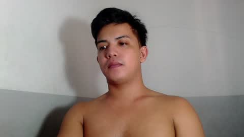 yourasian_bradley online show from July 2, 5:02 am