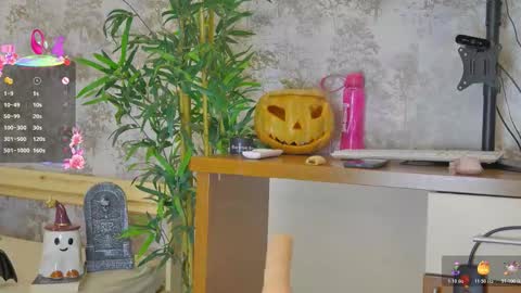 Anna online show from November 1, 8:11 pm