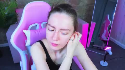 yourcutefoxy online show from February 9, 1:09 am