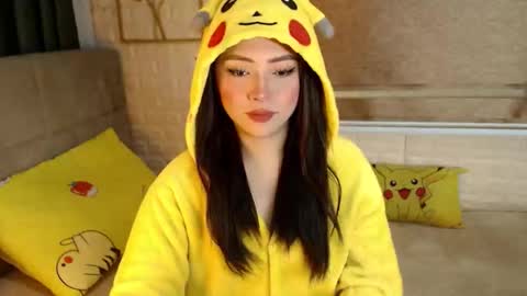 JEN  online show from January 17, 11:48 am