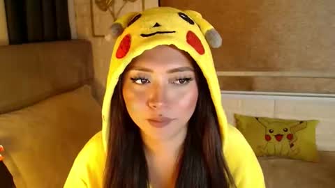 JEN  online show from February 12, 2:56 pm