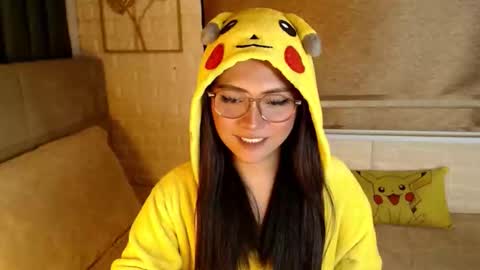 JEN  online show from February 14, 1:52 pm