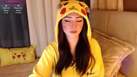 JEN  online show from May 9, 10:53 am