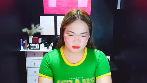 Snapshot of yourdirtygirl_lyla chatting on January 10, 3:08 am yourdirtygirl_lyla online show from January 10, 3:08 am