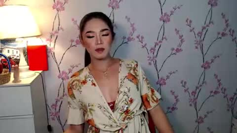 Snapshot of yourdreamgirljane chatting on October 5, 11:57 pm JANE online show from October 5, 11:57 pm