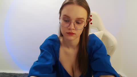 Snapshot of yourdreamray chatting on January 31, 9:05 pm Lana online show from January 31, 9:05 pm