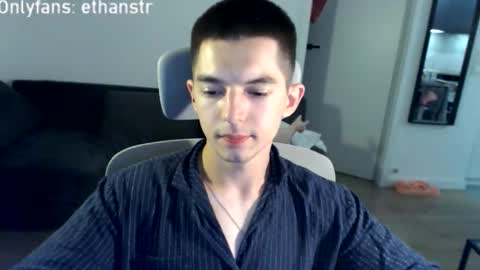 Snapshot of yourethan chatting on September 15, 8:09 pm yourethan online show from September 15, 8:09 pm
