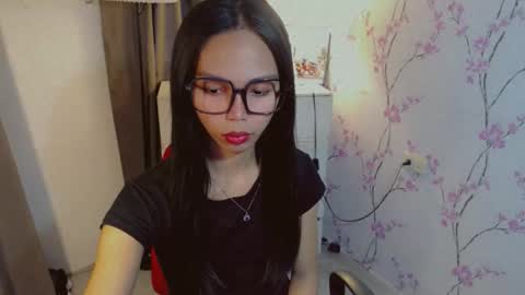 RICCIE MAE online show from December 14, 2:28 am