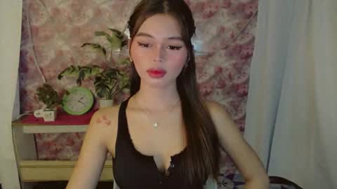 Snapshot of yourfavoratesunshine chatting on April 24, 3:53 am Sunshine online show from April 24, 3:53 am