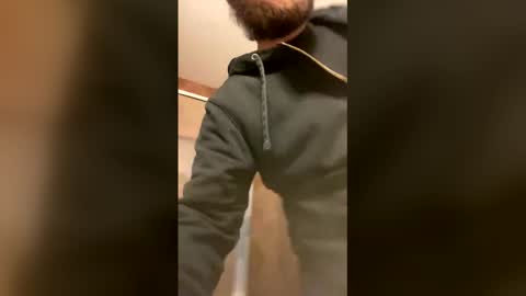 Hey Im Justin online show from December 18, 10:32 am