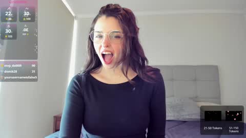 Snapshot of yourfreakygirl chatting on September 8, 7:35 pm Helena online show from September 8, 7:35 pm