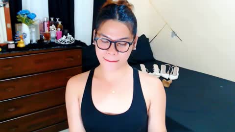 Snapshot of yourgoddesscruella chatting on March 13, 6:42 am yourgoddesscruella online show from March 13, 6:42 am