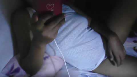yourhotboobies23 online show from December 7, 11:51 am