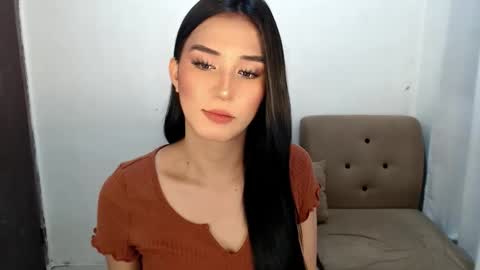 Snapshot of yourhottinglatisha chatting on September 16, 4:57 am trisha online show from September 16, 4:57 am