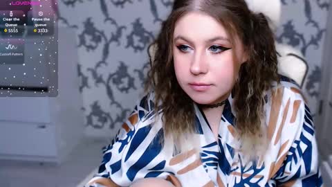 Snapshot of yourkarma_2_0 chatting on February 28, 10:49 am Karma online show from February 28, 10:49 am