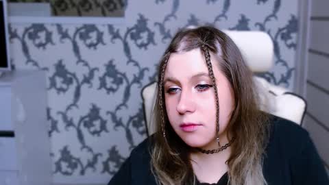 Snapshot of yourkarma_2_0 chatting on March 25, 4:46 pm Karma online show from March 25, 4:46 pm