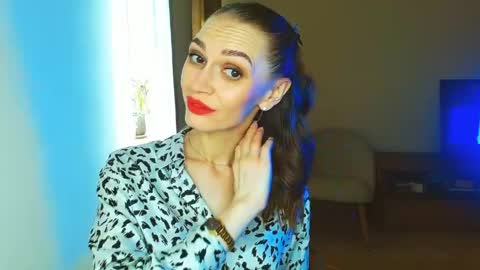 Snapshot of yourladysunshine chatting on April 4, 6:44 am Ksyusha online show from April 4, 6:44 am