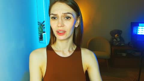 Snapshot of yourladysunshine chatting on April 5, 8:22 am Ksyusha online show from April 5, 8:22 am