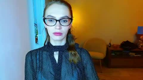 Snapshot of yourladysunshine chatting on April 11, 6:40 am Ksyusha online show from April 11, 6:40 am