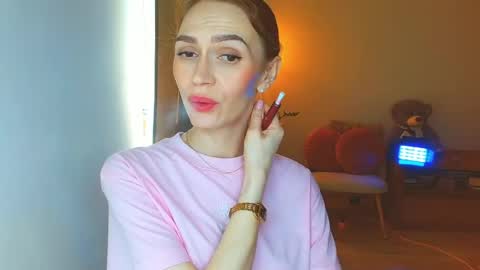 Snapshot of yourladysunshine chatting on April 21, 6:41 am Ksyusha online show from April 21, 6:41 am