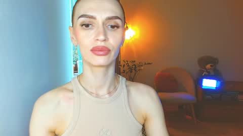 Snapshot of yourladysunshine chatting on April 22, 8:39 am Ksyusha online show from April 22, 8:39 am