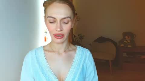 Snapshot of yourladysunshine chatting on May 11, 6:52 am Ksyusha online show from May 11, 6:52 am